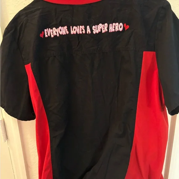 Marvel Superhero Scrub Top 2XL Black Red V-Neck Nurse Comic Graphic. EUC. - Picture 6 of 9